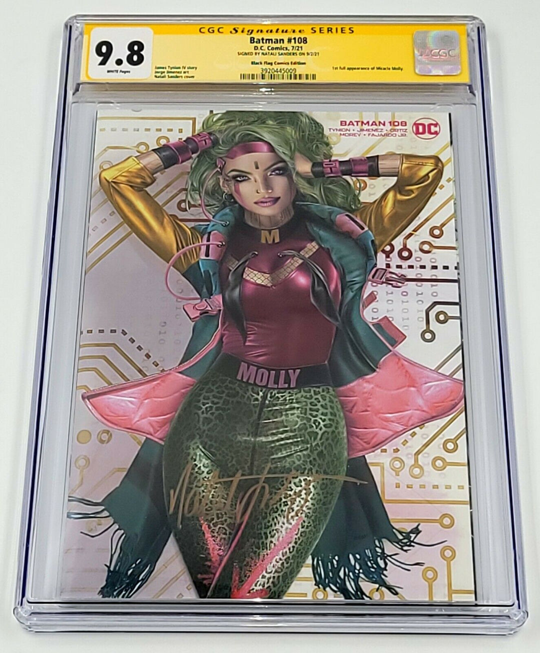 CGC 9.8 Batman top #108 1st miracle Molly